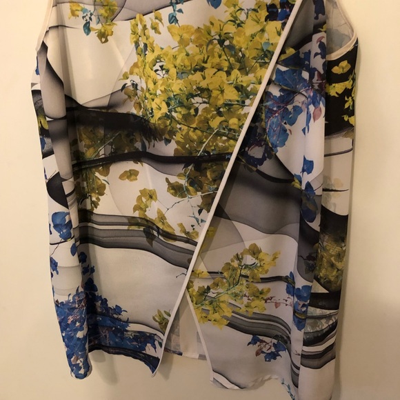 Clover Canyon Print Tank - Picture 4 of 8
